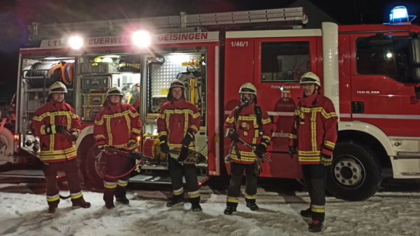 Neue Einsatzjacken der Feuerwehr Geisingen